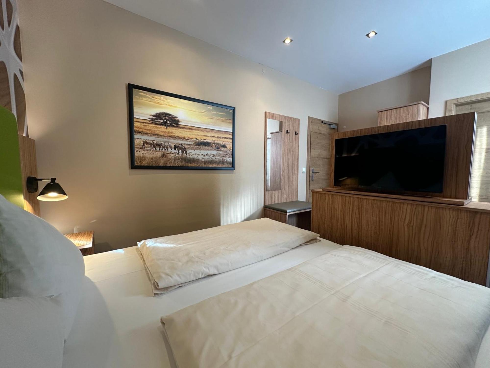 Rothsee Hotel Аллерсберг Экстерьер фото