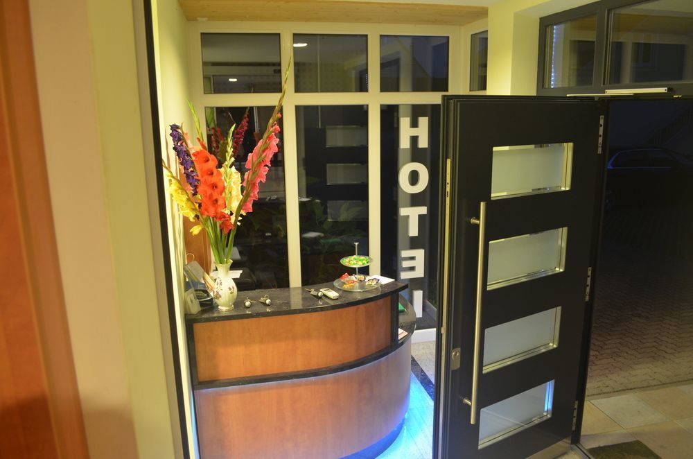 Rothsee Hotel Аллерсберг Экстерьер фото
